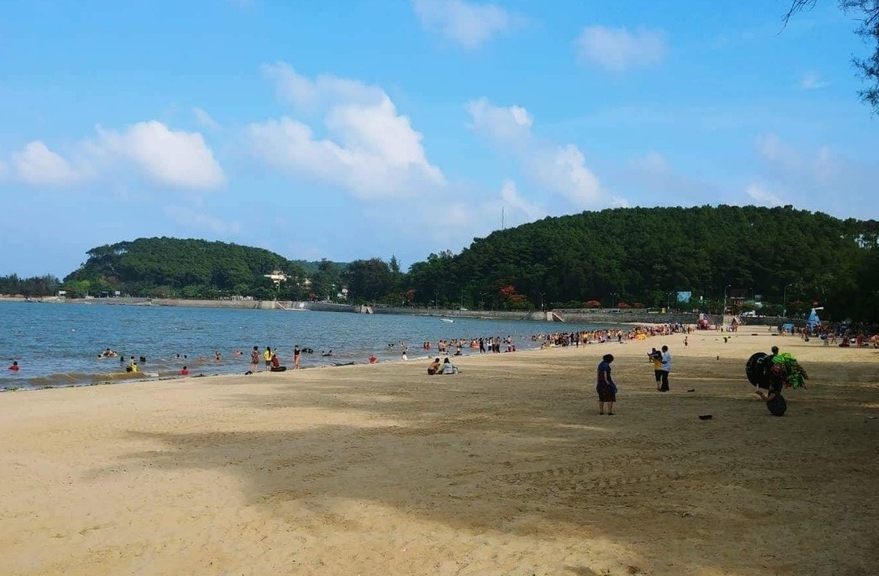 Phát hiện 2 chùm ca bệnh, Hải Phòng dừng hoạt động du lịch, tập trung đông người