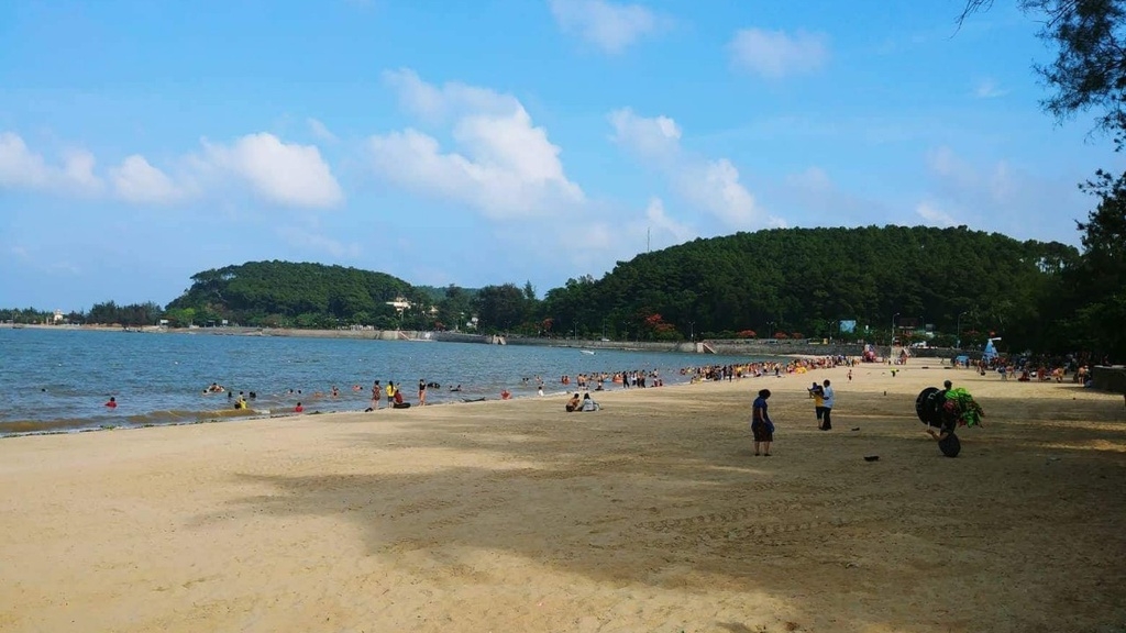 Phát hiện 2 chùm ca bệnh, Hải Phòng dừng hoạt động du lịch, tập trung đông người