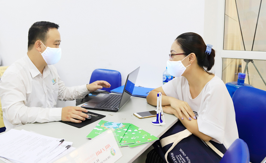 Bảo đảm mức lương đủ sống cho người lao động