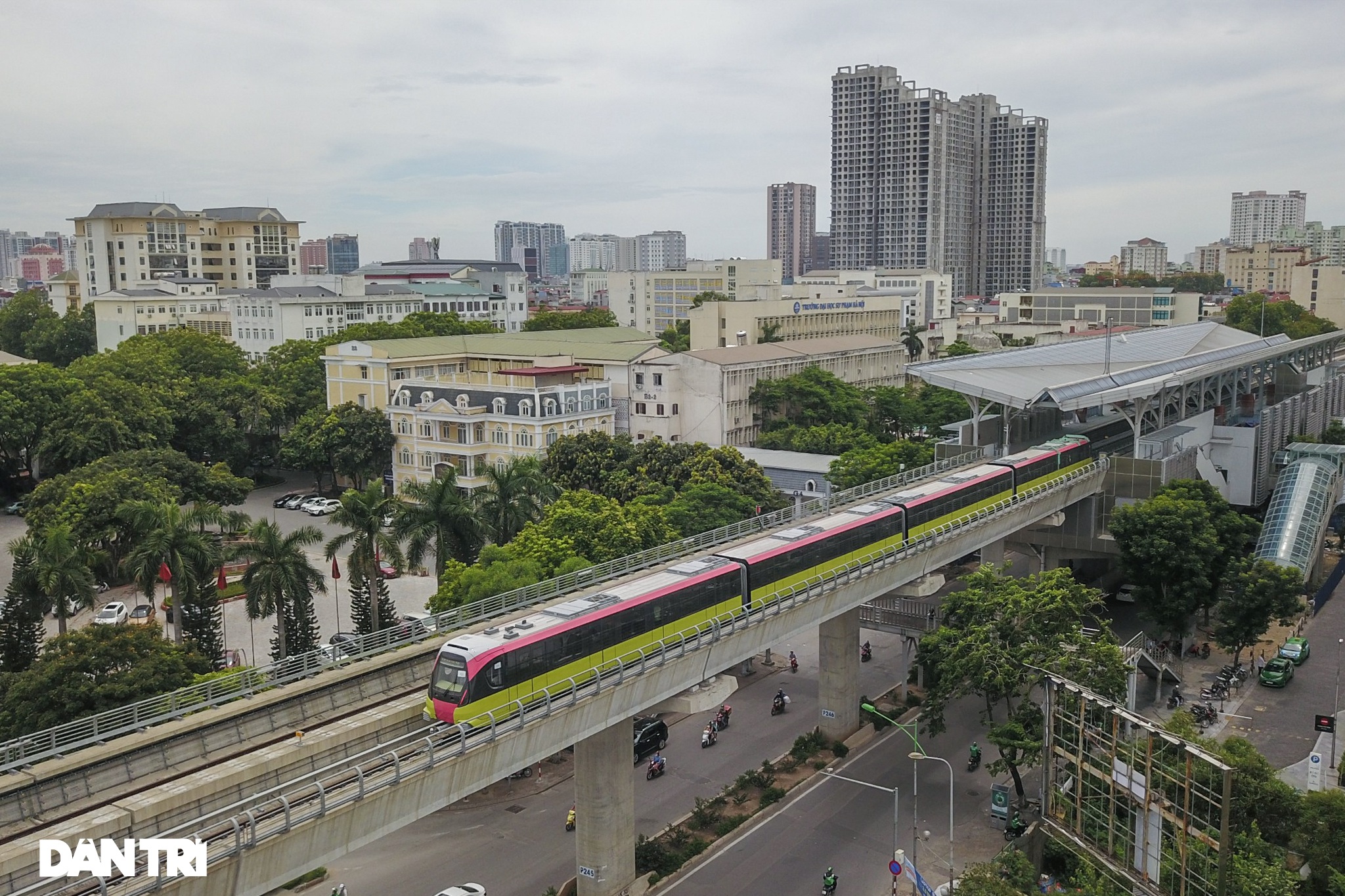 Cận cảnh đoàn tàu chạy thử toàn tuyến phần trên cao Metro Nhổn - ga Hà Nội - 9