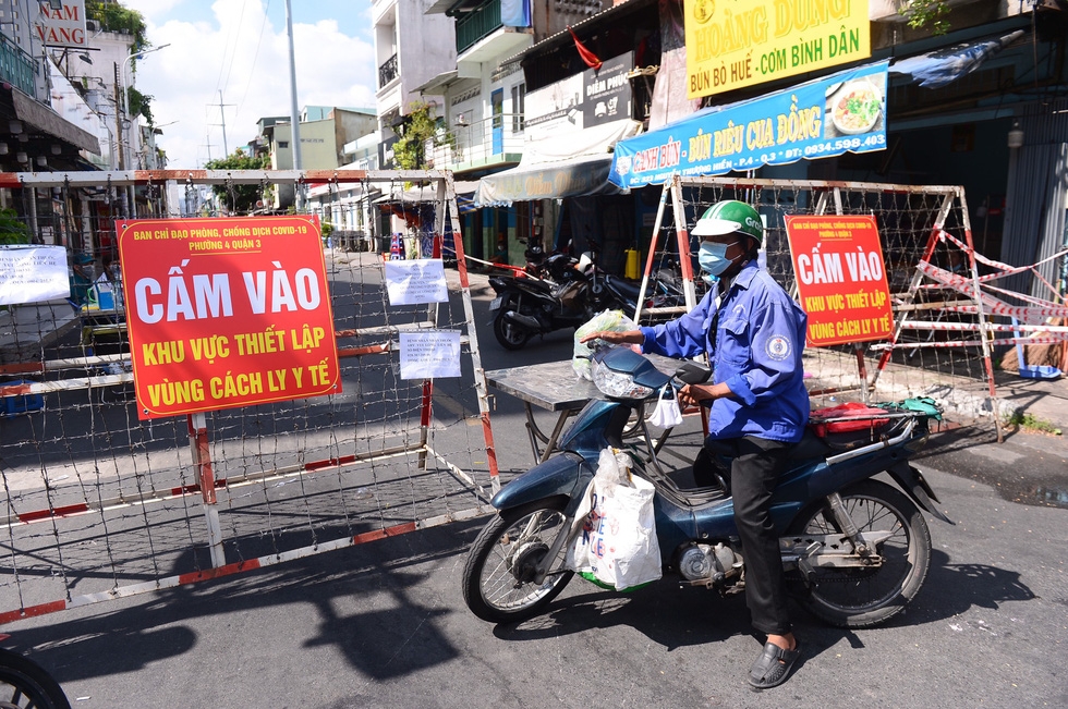 TP HCM: Từ 0h ngày 9/7, giãn cách xã hội theo Chỉ thị 16 trong 15 ngày TP HCM: Từ 0h ngày 9/7, giãn cách xã hội theo Chỉ thị 16 trong 15 ngày
