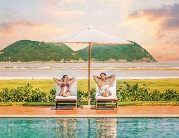 Sẵn sàng đón "chuyến" thu - đông với tuần lễ EARLY - BIRD HOLIDAY DEALS