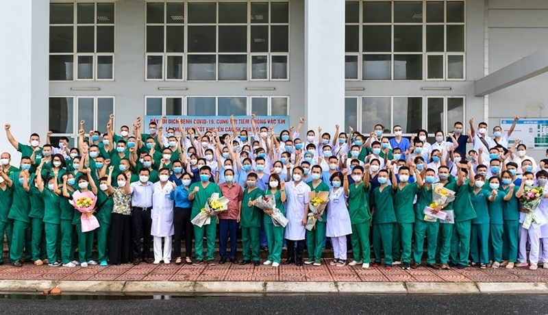 Bộ Y tế và các tỉnh thành chi viện hơn 13.000 cán bộ y tế giúp miền Nam chống dịch Covid-19