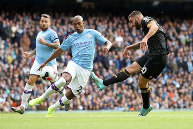 man city 0 2 wolves cu dup cua traore