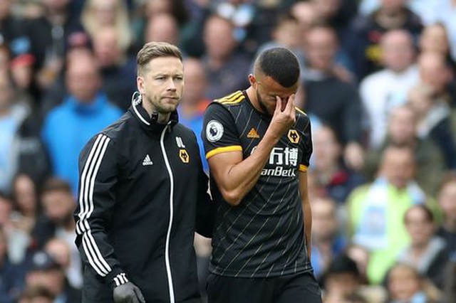 man city 0 2 wolves cu dup cua traore