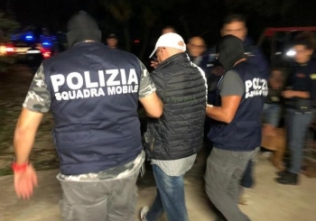 Tin tức thế giới 25/10: Italy phá đường dây mafia tuồn chất liệu độc vào Trung Quốc để sản xuất giày