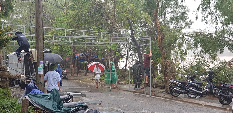 Chân dung vị Chủ tịch huyện vừa ra đi trong mưa lũ: "Phong Điền kỳ vọng vào Bình lắm”