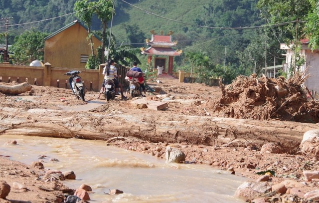 Tan hoang, ngổn ngang, xác xơ sau lũ! - 3
