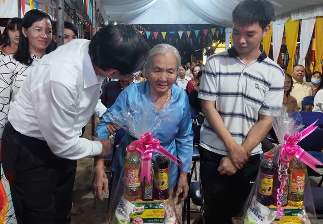 Bí thư Thành ủy TPHCM: Đồng lòng xây dựng một nơi đáng sống! - 4