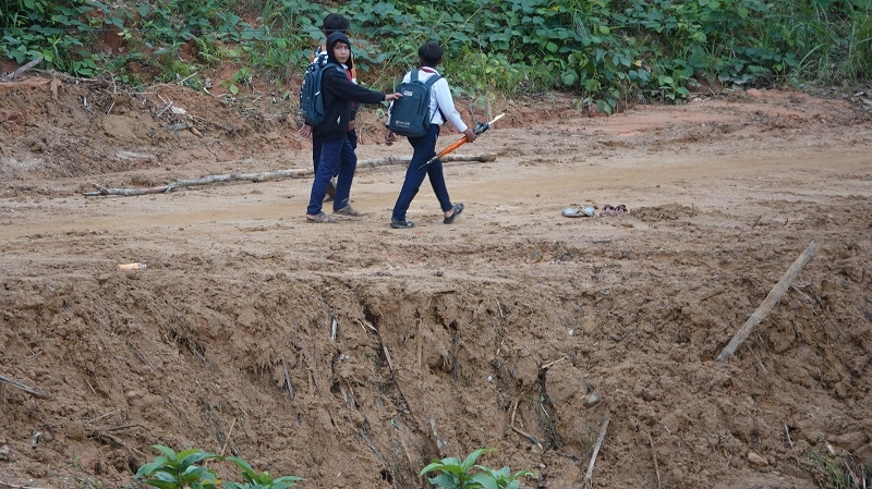 Đêm nằm lo núi lở