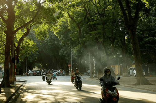 Bắc Bộ ngày nắng đêm rét, Trung Bộ và Tây Nguyên mưa lớn
