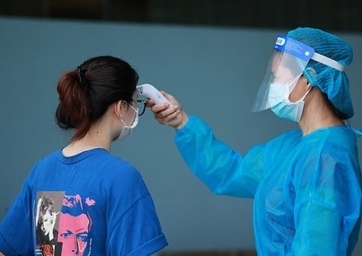 Hà Nội: Người đến từ vùng dịch nguy cơ cao tự cách ly 7 ngày, thí điểm cách ly F1 tại nhà