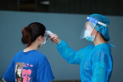 Hà Nội: Người đến từ vùng dịch nguy cơ cao tự cách ly 7 ngày, thí điểm cách ly F1 tại nhà