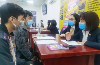 Doanh nghiệp khó tuyển dụng, người lao động thận trọng tìm việc cuối năm