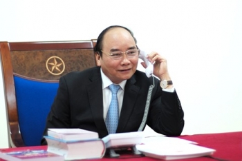 Thủ tướng Nguyễn Xuân Phúc điện đàm với Thủ tướng Nga