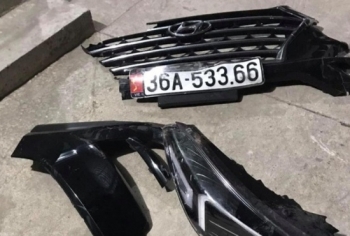 Chủ nhân tấm biển xe ô tô rơi tại hiện trường tai nạn đã ra trình diện