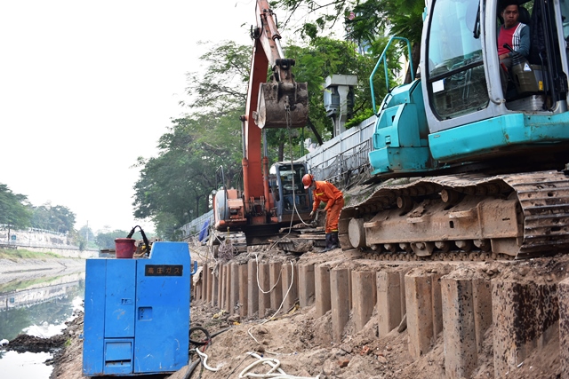 Hà Nội: Hối hả trên công trường dự án hồi sinh sông Tô Lịch