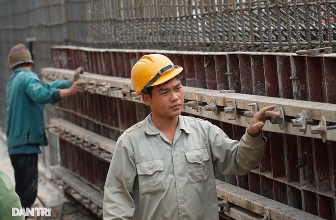 Thay bờ đê đất bằng tường chắn, đường Âu Cơ được mở rộng từ 2 lên 4 làn xe - 5