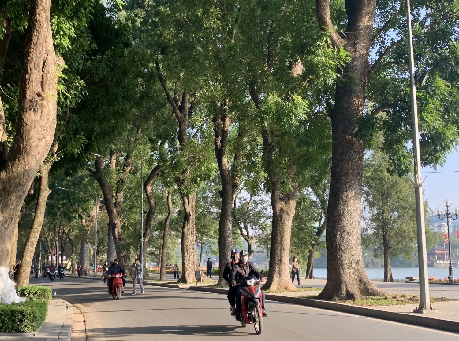 Bắc Bộ tiếp tục ngày nắng, đêm rét, Trung Bộ mưa vài nơi