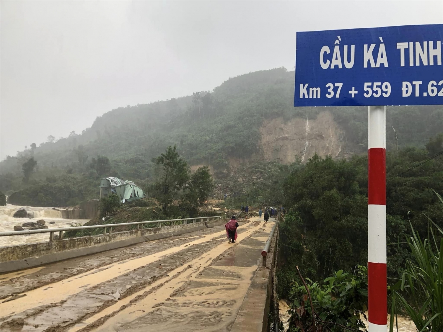 Quảng Ngãi: Hiện trường sau vụ sạt lở tại thủy điện Kà Tinh