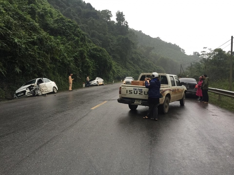 tin tuc ngay 61 khach tay danh tu vong nhan vien cam diec tai quan bar