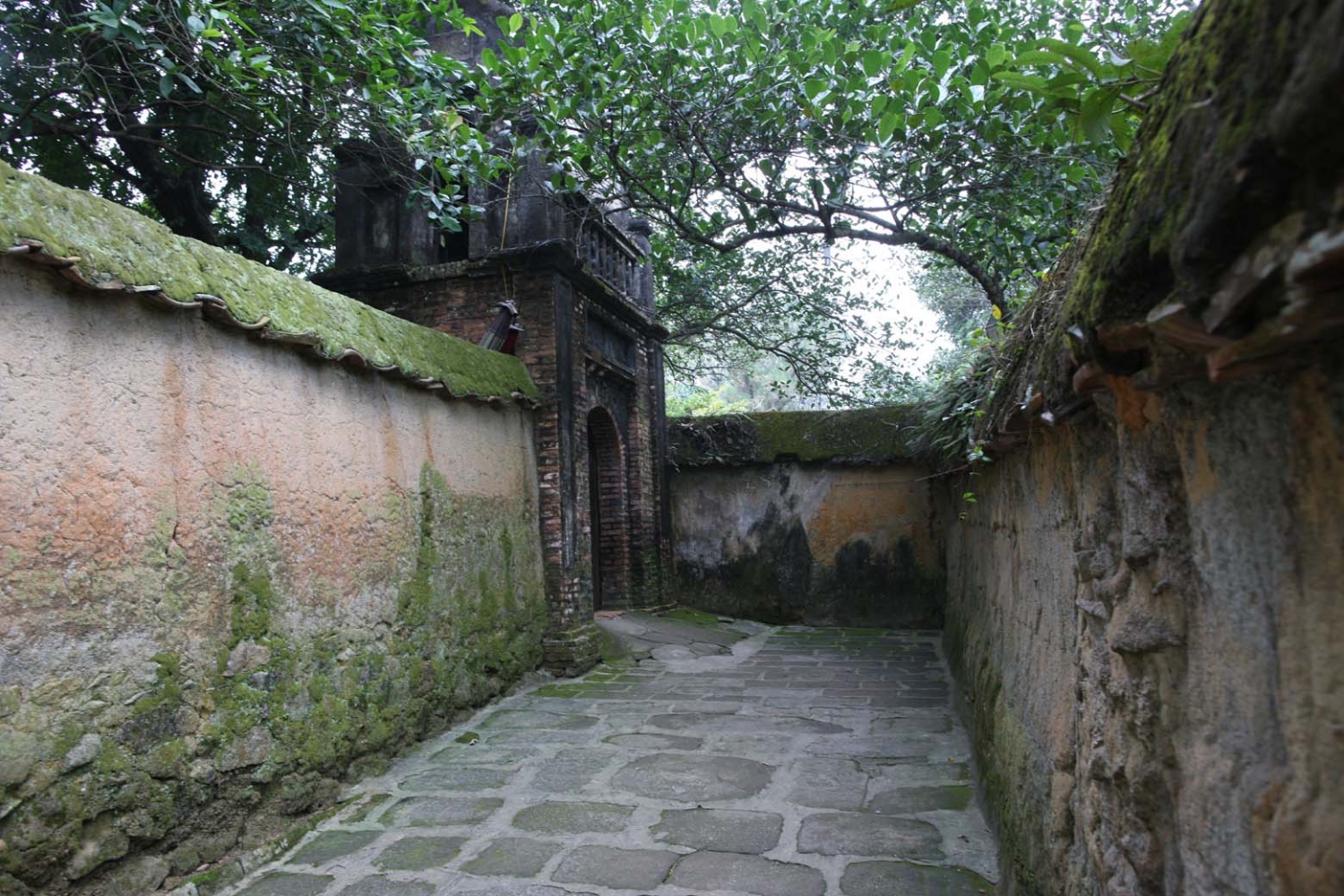can nhat viec hai hoa giua tin nguong va bao ve an ninh trat tu