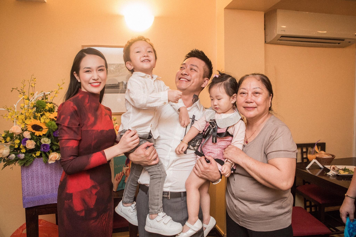 sao viet 222 hhen nie buon vi nguoi ham mo dau khau tru dap hoang thuy