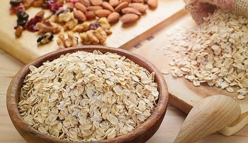 Trị mụn thâm đỏ chi chít trên mặt hiệu quả chỉ với 2 cách đơn giản