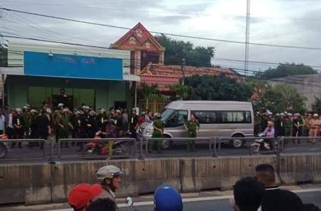 tin tuc ngay 1611 khoi to ca si choi ma tuy da roi nhet toi vao mieng ban gai