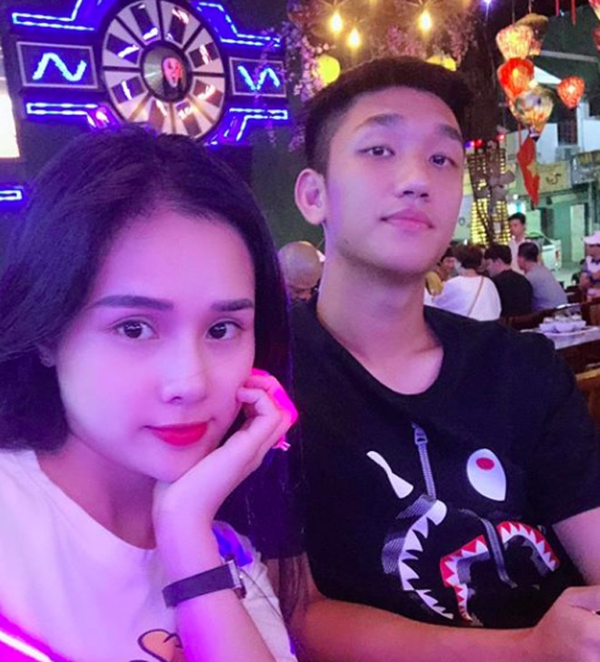sao viet 212 trong dai u23 ngot ngao ben ban gai