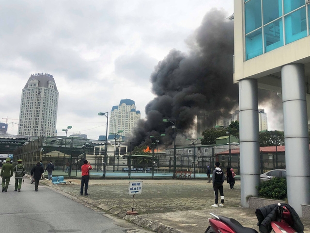 tin tuc ngay 1312 chay lon sat tru so lien doan bong da viet nam