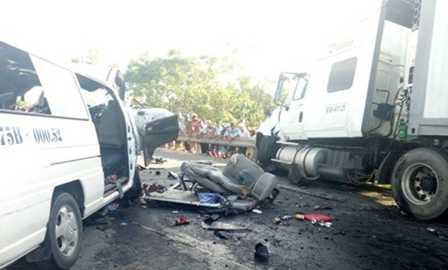 tin tuc ngay 1312 chay lon sat tru so lien doan bong da viet nam