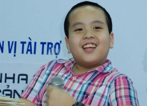 Thôi đừng "ném đá" một đứa trẻ!