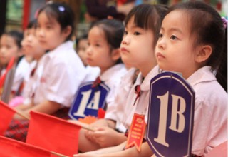 Kính thưa đồng chí chủ tịch... 6 tuổi!