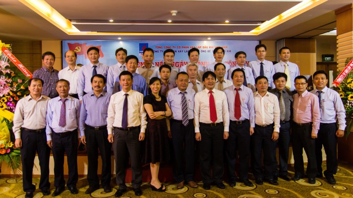 pvc pt to chuc ky niem 28 nam ngay thanh lap