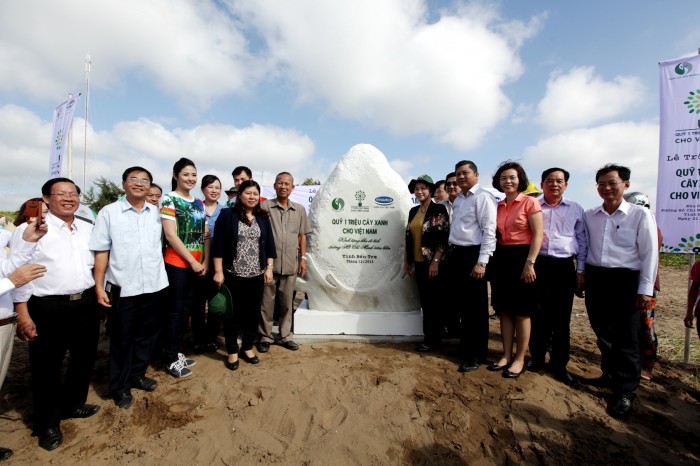 vinamilk tiep tuc duoc binh chon thuong hieu manh cua viet nam nam 2015