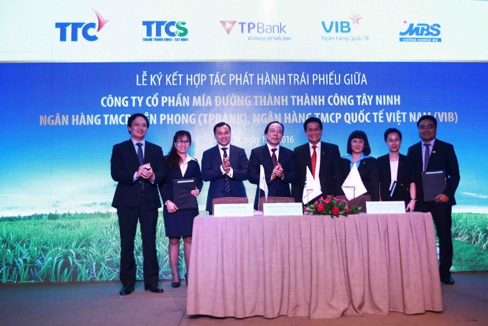 ttcs phat hanh 1000 trai phieu voi menh gia 1 ty dong