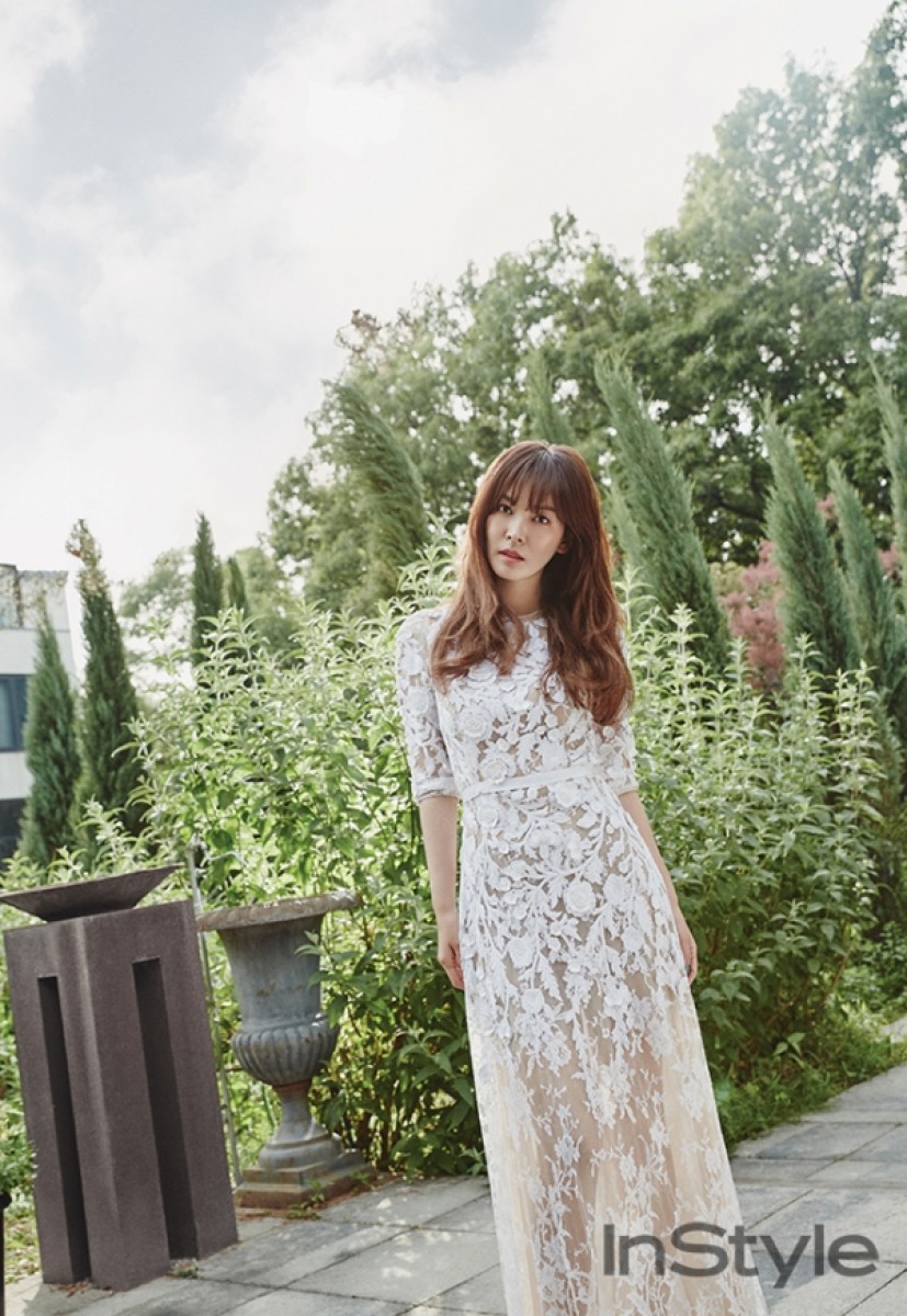 Kim So Yeon nữ tính trong loạt ảnh thời trang