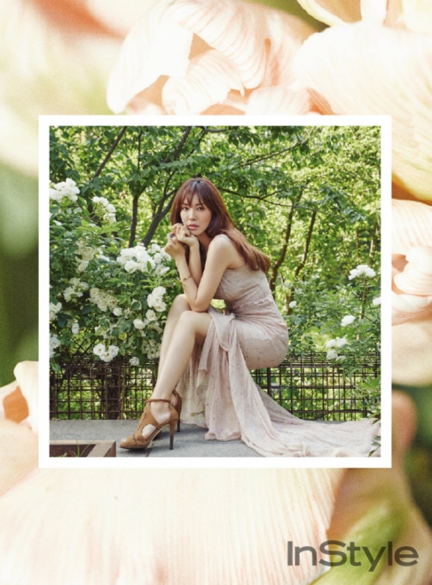 Kim So Yeon nữ tính trong loạt ảnh thời trang