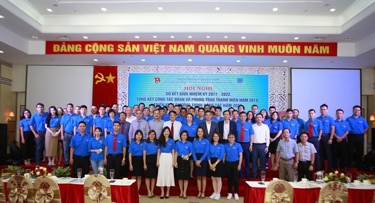 tuoi tre ptsc the hien ban linh xung kich nang dong sang tao