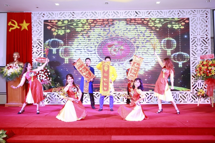 tuoi tre ptsc the hien ban linh xung kich nang dong sang tao
