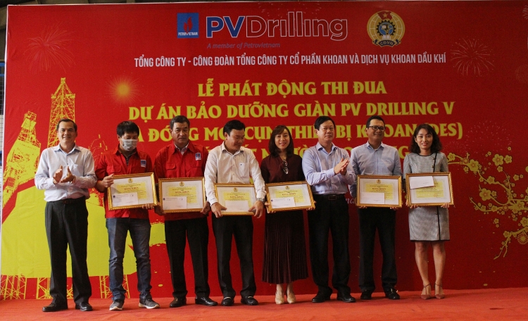 PV Drilling phát động thi đua cao điểm dự án đóng mới cụm thiết bị khoan (DES) và bảo dưỡng/tái khởi động giàn PV DRILLING V- chúc Tết NLĐ