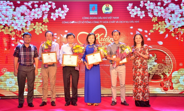 Công đoàn PVChem tổ chức thành công “Xuân nghĩa tình Dầu khí – Kết nối yêu thương 2021” khu vực phía Nam Công đoàn PVChem tổ chức thành công “Xuân nghĩa tình Dầu khí – Kết nối yêu thương 2021” khu vực phía Nam