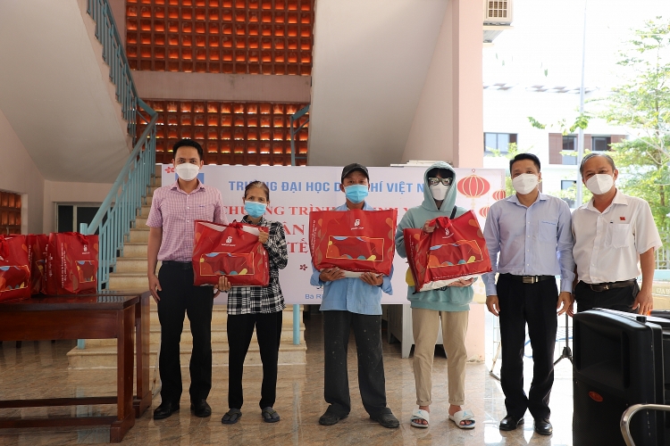 PVU thực hiện công tác An sinh xã hội  “Xuân Nghĩa tình - Tết An vui”