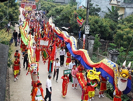 gia tri van hoa tai le hoi chu dong tu tien dung
