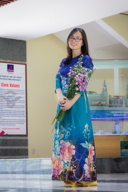 Nữ cán bộ, giảng viên PVU hưởng ứng “Tuần lễ áo dài Việt Nam”