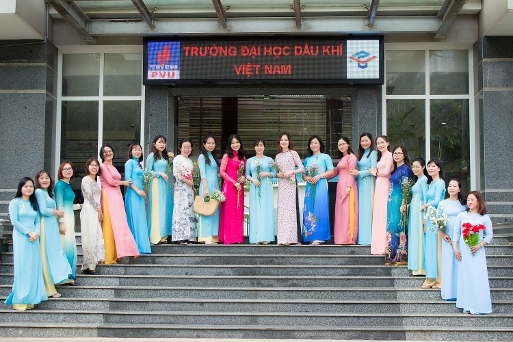 PVU tổ chức nhiều hoạt động sôi nổi chào mừng ngày Quốc tế Phụ nữ PVU tổ chức nhiều hoạt động sôi nổi chào mừng Ngày Quốc tế Phụ nữ