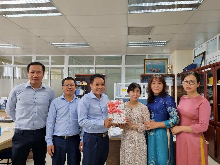 PVU tổ chức nhiều hoạt động sôi nổi chào mừng Ngày Quốc tế Phụ nữ