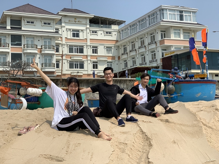 Tuổi trẻ PVU chung tay làm sạch biển Tuổi trẻ PVU chung tay “Hãy làm sạch biển - Vì một Việt Nam xanh”