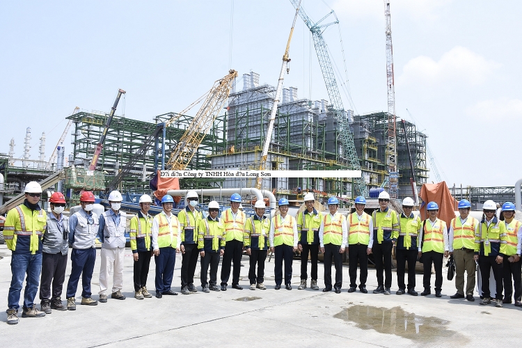 Bí thư Tỉnh ủy BR-VT Phạm Viết Thanh thăm và làm việc tại Công ty TNHH Hóa dầu Long Sơn